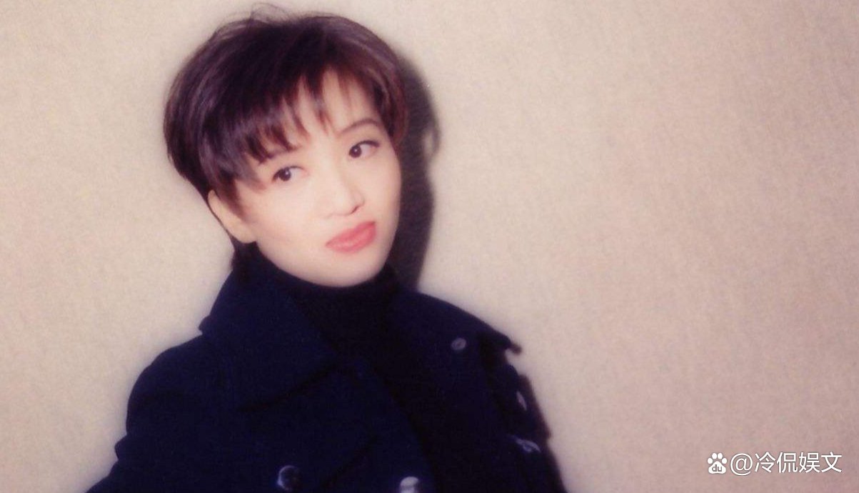 梅妈曝梅艳芳去世内幕,透露其并非因癌症死亡,而是患上了抑郁症,咋回事?