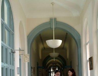在香港生孩子多少钱?