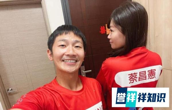 32岁男星升级当爸,空姐妻子孕肚明显,曾与女方三次培育试管后代