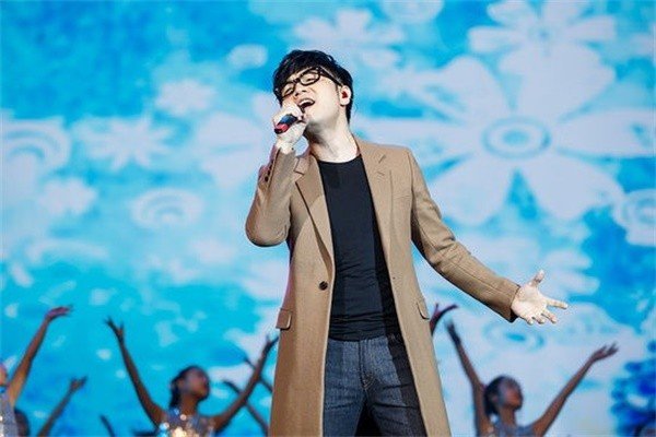 是什么导致王铮亮居然公开吐槽一位新人歌手?