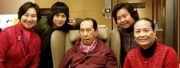 “赌王”病逝!赌博不可为,赌王也不可仿
