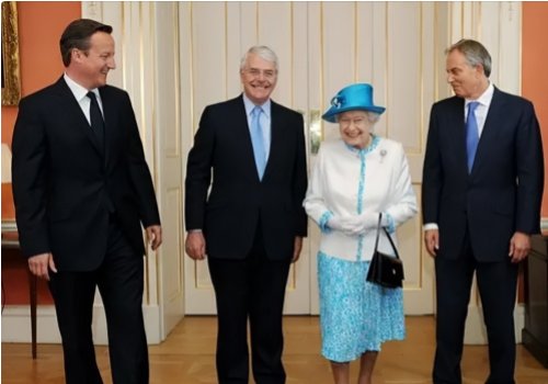 英女王在位70年任命15位首相，她和谁的感情最深？