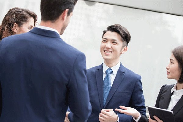 街道办为何招的8人全是清北毕业生?