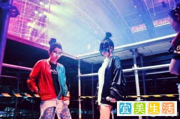 by2专辑图片不见昔日清纯脸庞