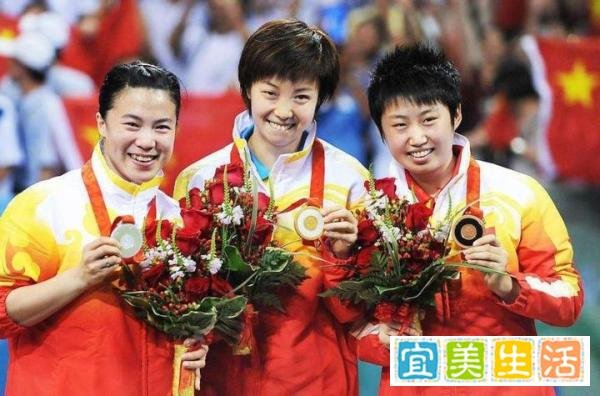 张怡宁只有一块银牌?大满贯赛事9次输球,两次成为最大遗憾