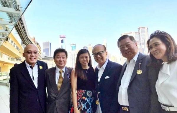 李嘉诚的长孙女正式亮相，国籍不出意外还是这个国家