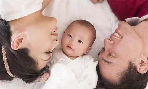 连生四女25岁宝妈第五胎产下了男孩!会给女性身体带来多大的伤害?