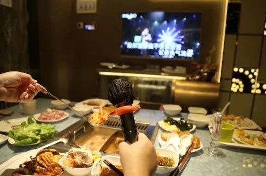 适合在KTV玩或者很多人一起玩的游戏有哪些？