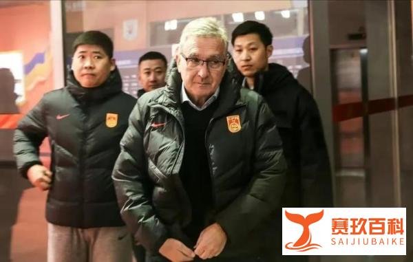 国足VS新加坡：战术分析与比赛前瞻！