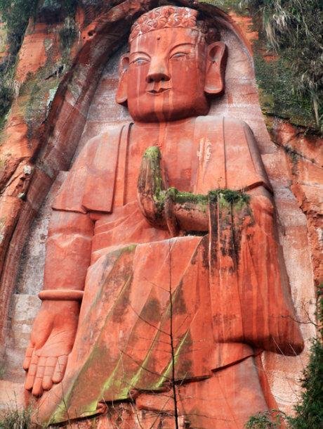 “世界第一立佛”藏深山“身世”至今仍是谜