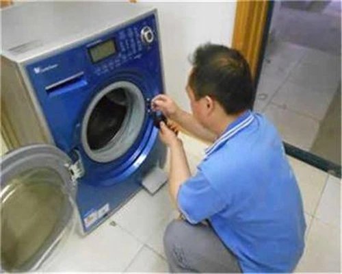 河南一男子修洗衣机找到四年前丢失的40多克金项链，失而复得的感觉如何？