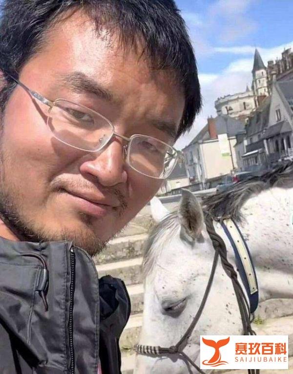 自称骑马回国的小伙道歉:都是假的 这是咋情况？