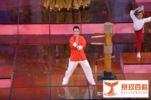 甄子丹吴京春晚同台 时隔16年上演经典对决