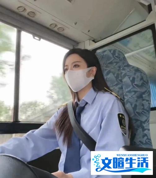 西安900路美女司机:颜值与实力的双重赞歌