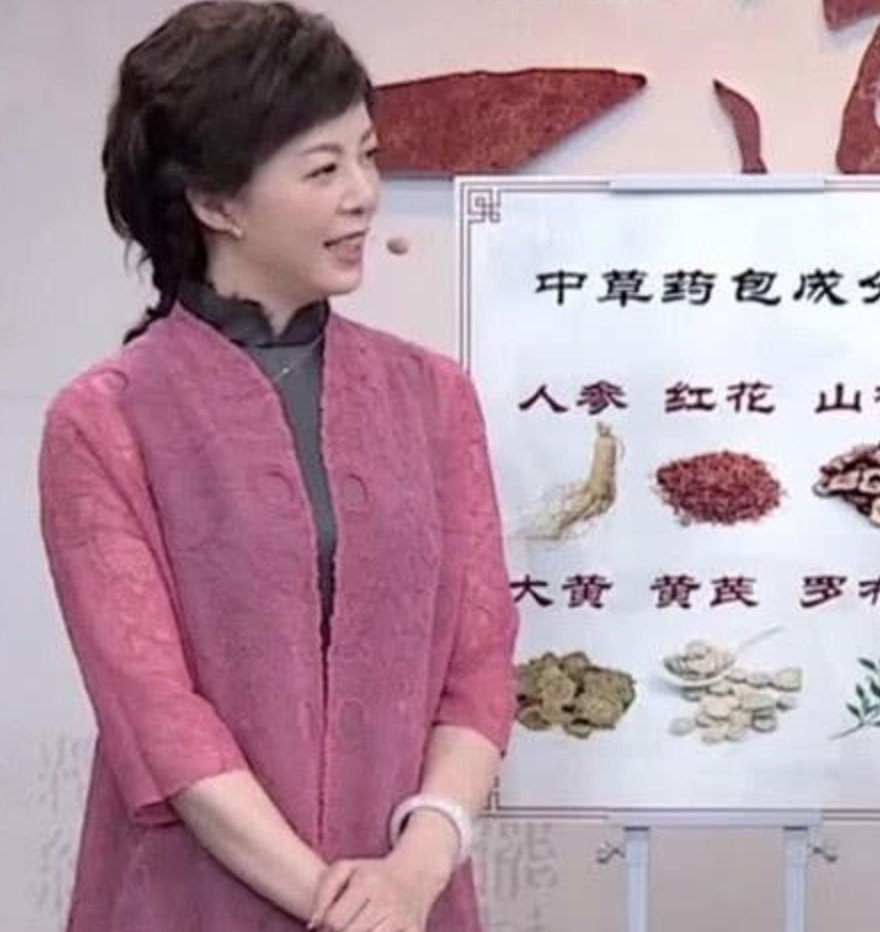 曾经是湖南台一姐的仇晓近况如何?