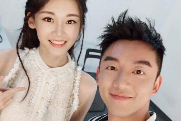 郑恺被苗苗的表白弄哭了,苗苗究竟说了些什么?