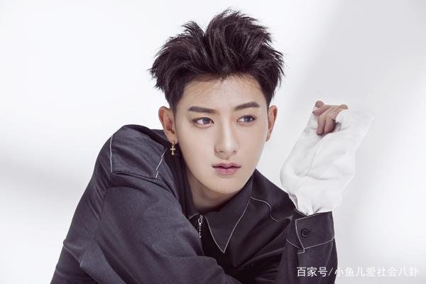 黄子韬威胁要拉黑朋友反被拉黑，自带搞笑体质的黄子韬为何被那么多人讨厌？