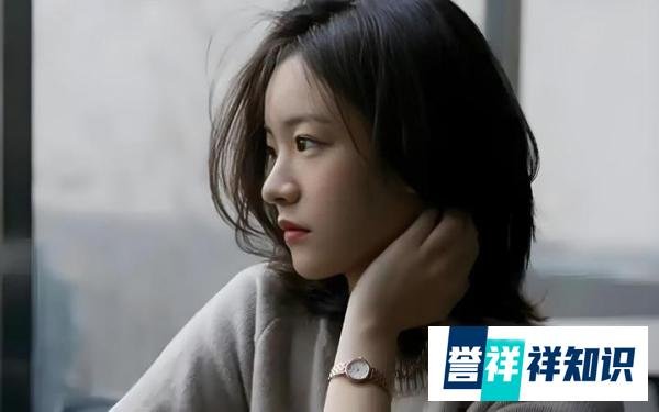 李庚希为何被称为“预制菜影后”?她的作品有何独特之处？
