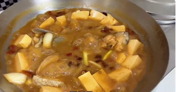 鲜鱼怎么炖好吃?