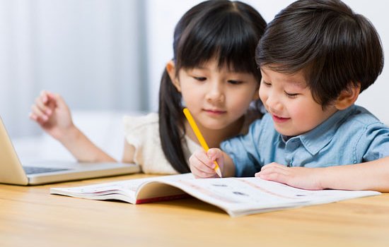 长沙一小学推行周四无书面作业,学生们对此事什么反应?