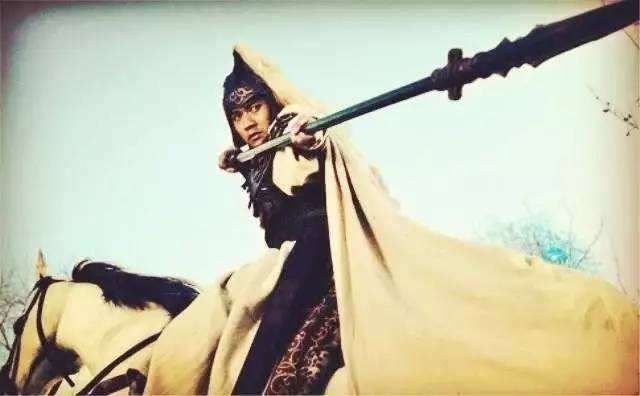 赵云墓出土的赵云枪和赵云墓出土的龙胆枪是真的吗?
