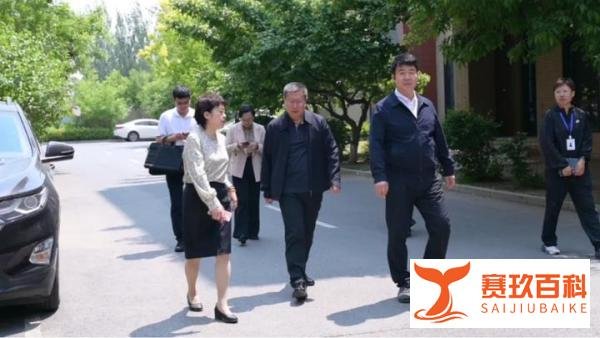 辽宁省科学技术厅王学来书记一行莅临沈阳细胞中心调研指导
