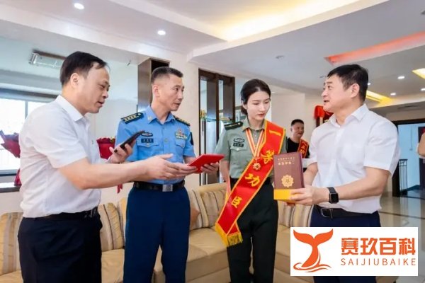 23岁女少尉,一等功!