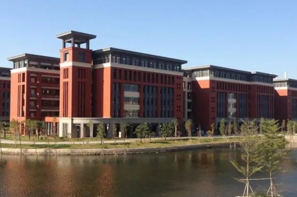 广州公立口腔医学中专学校排名