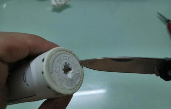 飞利浦电动牙刷摔了几次之后头部松动问题解决办法