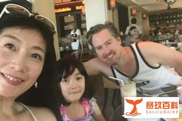 夏克立因家暴指控被关监狱,自曝出狱后和流浪汉睡桥洞,负债累累