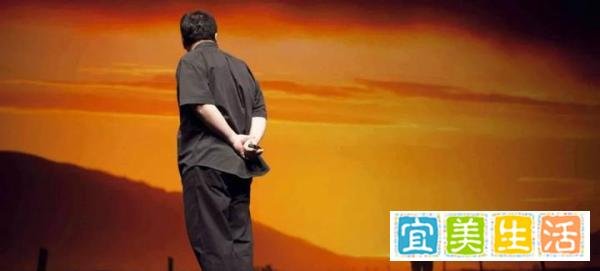 为董宇辉和俞敏洪屡次发声,罗永浩究竟是打抱不平还是意难平?