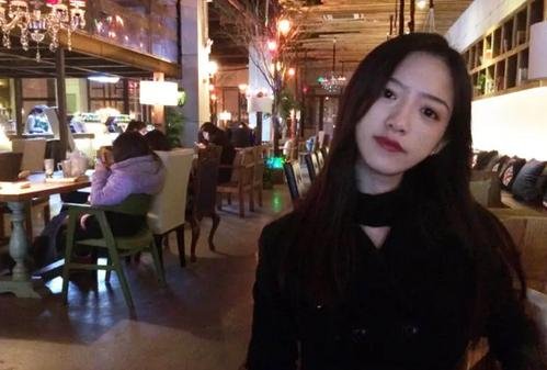 53岁林海宣布和95后妻子离婚,为何婚姻仅仅维系两年?