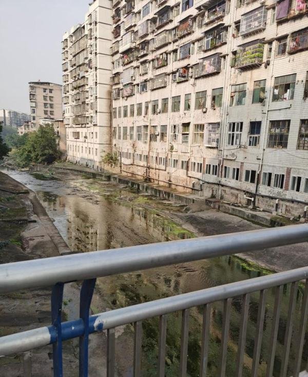 17岁时,父母不在家,我疯狂了一回,后来打胎了