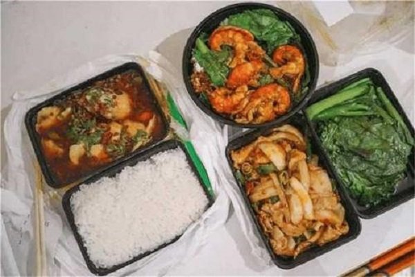 女子点外卖恶意差评获利上千元被批捕,这种敲诈行为是如何被发现的?