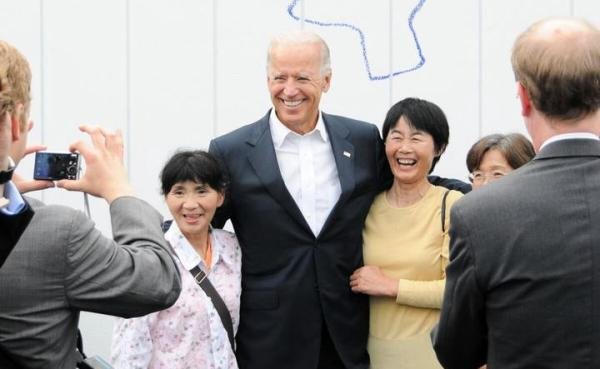 拜登访日晚餐吃了什么 看日本首相是如何招待的