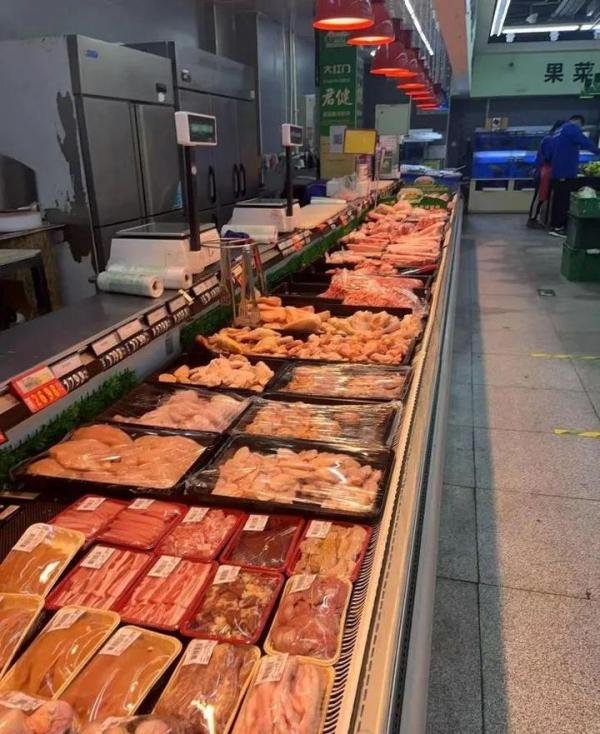 北京再现高风险,居民要囤货吗?生活必需品供应充足