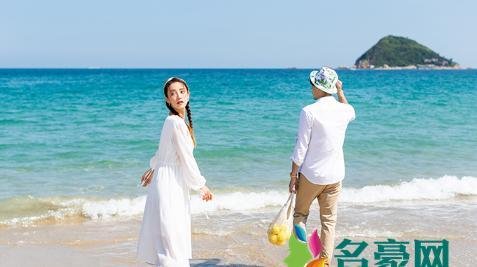 海边拍婚纱照被海浪卷走是真的吗 海边拍婚纱照被海浪卷走谁负责