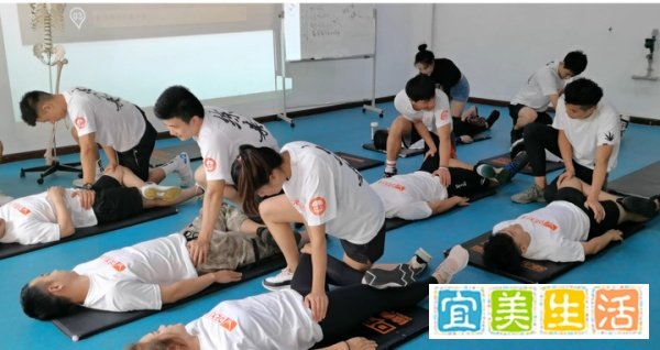 健身教练证怎么考?成功拿证实现高薪需要知道的4点