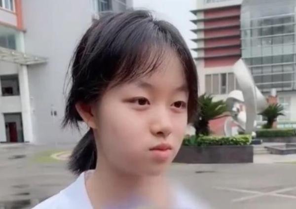 女学霸高考692分：想当程序员！