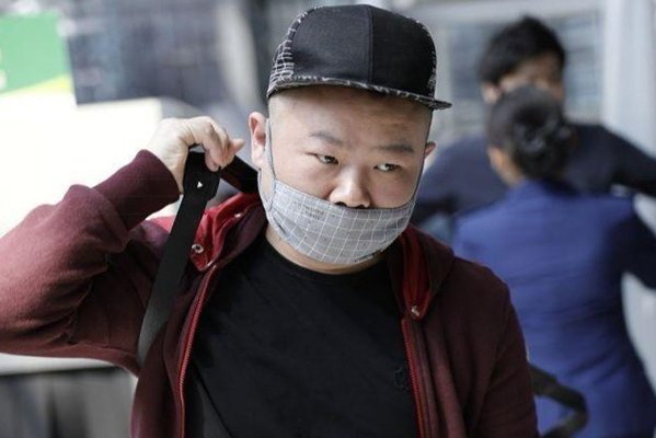 岳云鹏发布2020年度总结，为何会引发网友捧腹大笑？