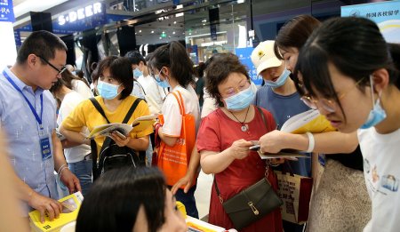 广东省招生办公室官网电话是多少？