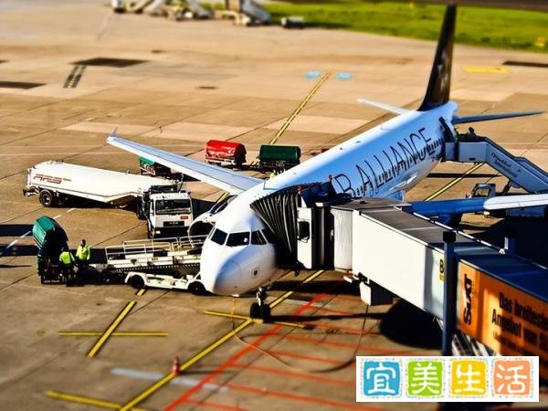 上海机场停车费24小时多少钱,虹桥机场周边停车攻略
