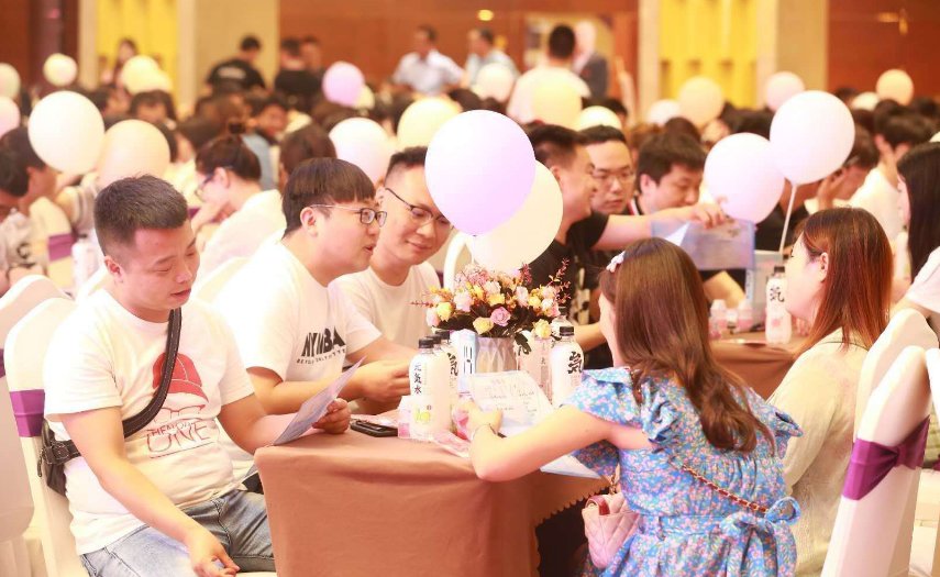 相亲的时候,相到了初恋是种什么样的感受?