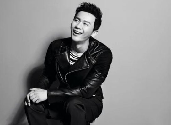 李晨身体抱恙，只能靠轮椅出行？他到底经历了什么？