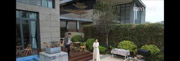 《狂飙》原著：因为唐小龙的一句话，黄瑶开车撞死了陈书婷