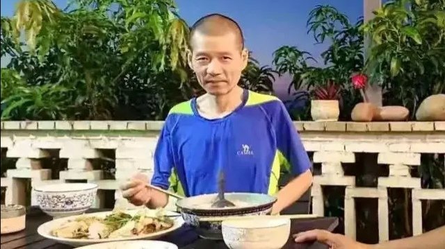五旬患癌大叔放弃治疗被老友带着浪迹天涯，你如何看待他们之间的友谊？