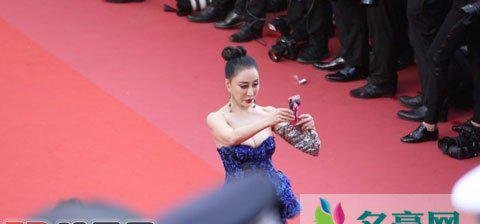 戛纳红毯走秀假摔后又被商家打脸 女模赵欣网红邢小红还是走红了