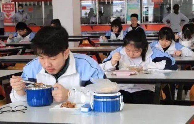 清华大学今起校门不进不出,这对学生们的生活有什么影响?