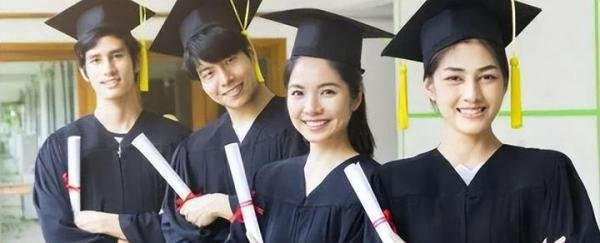 “家无存粮莫考研”！近一半研究生因缺钱想弃学，现实太残酷。