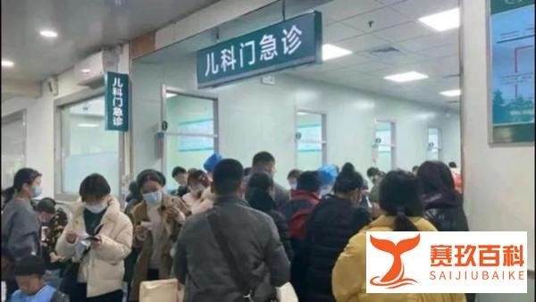 女生肺叶变白妈妈拒住院：耽误功课，吃点退烧药就回去上课！